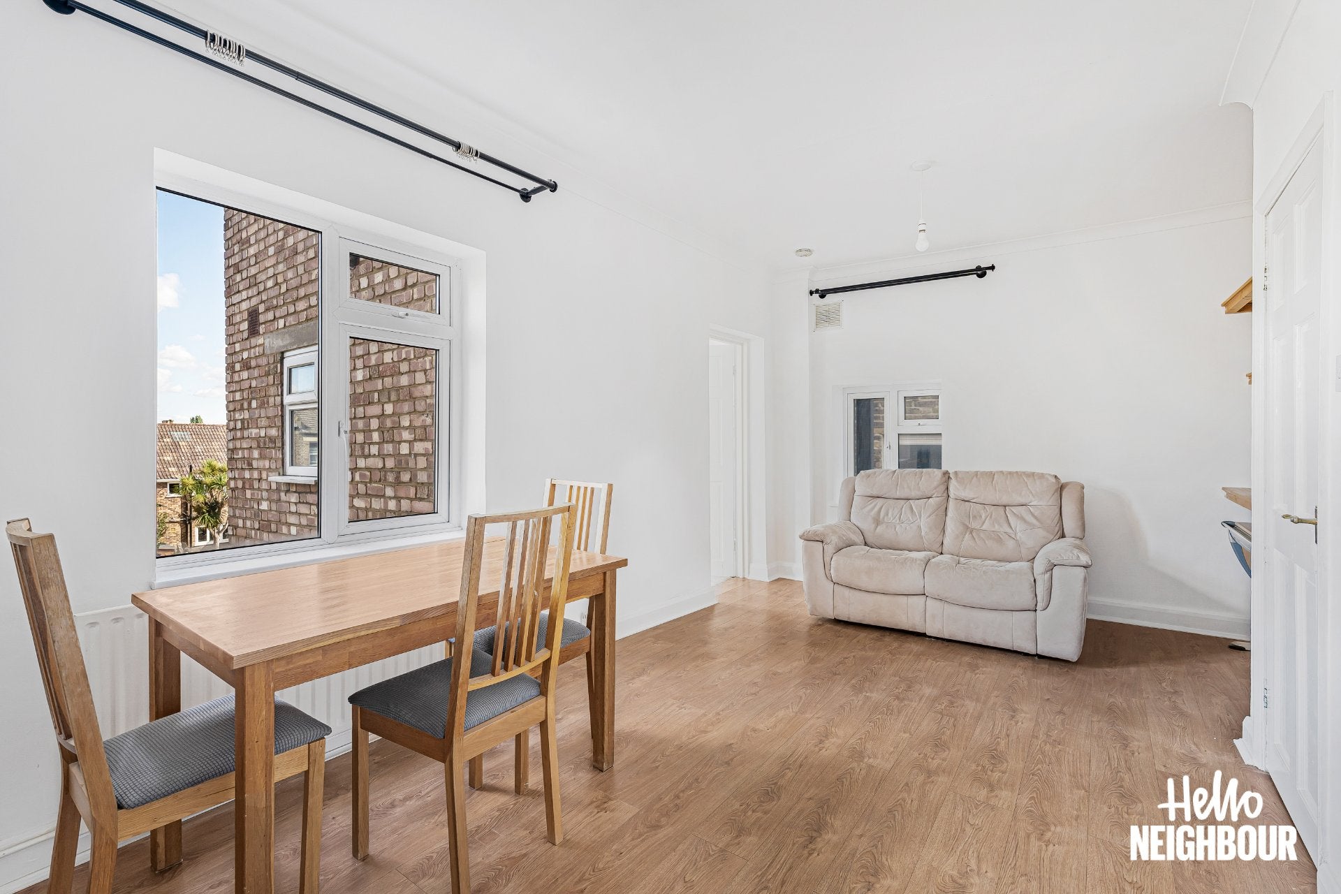 Flat Lordship Lane in Greater London