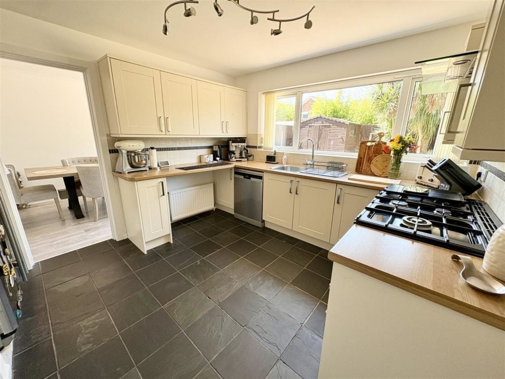 House Locksley Drive in Ferndown