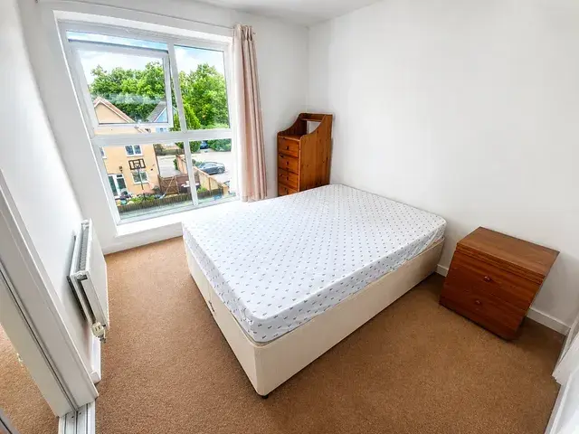 Flat Blake Avenue in Basildon