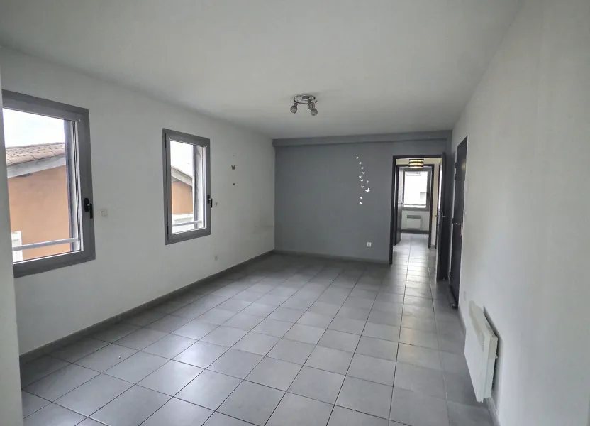 Flat Rue Auger in Marseille