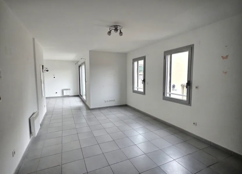 Flat Rue Auger in Marseille