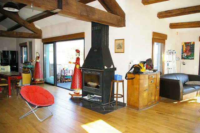 Room D 146 in Gabian