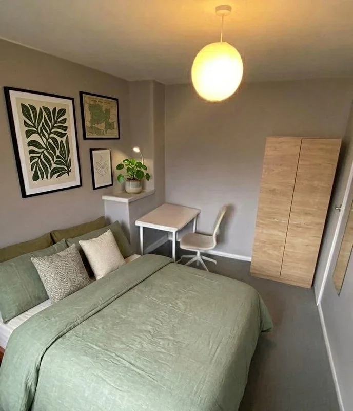 Room Barringer Square in Greater London