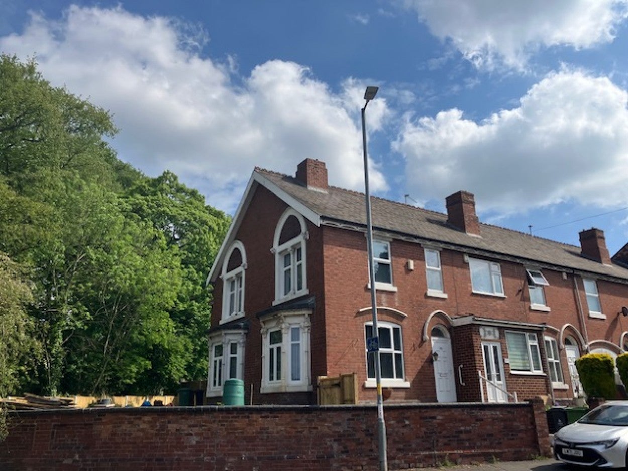 House Bentley Lane in Bloxwich