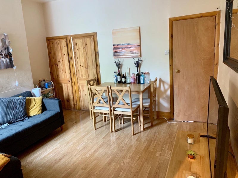 Room Rostella Road in Greater London