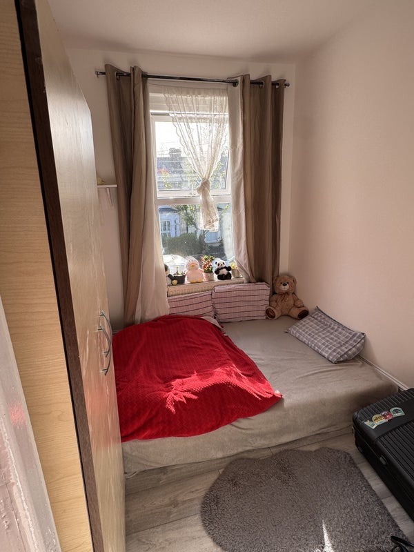 Room Albany Road in Greater London
