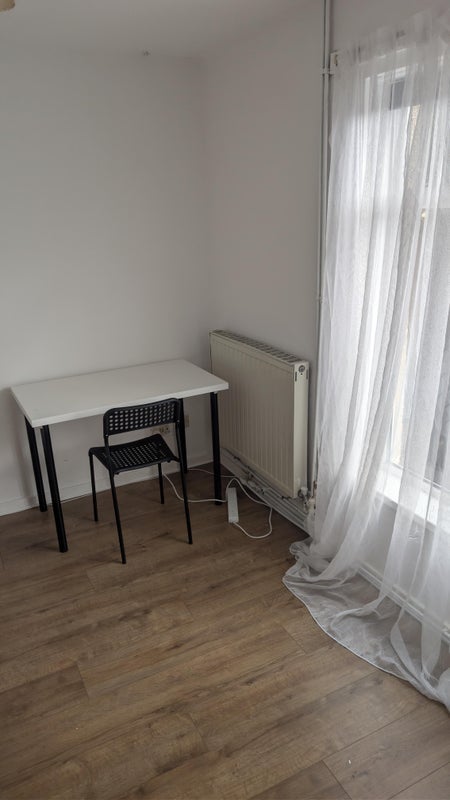 Room Coniston Road in Bristol