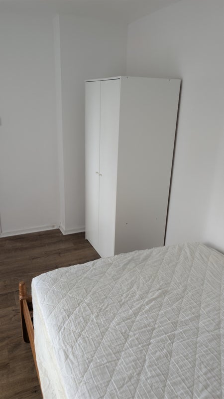 Room Coniston Road in Bristol