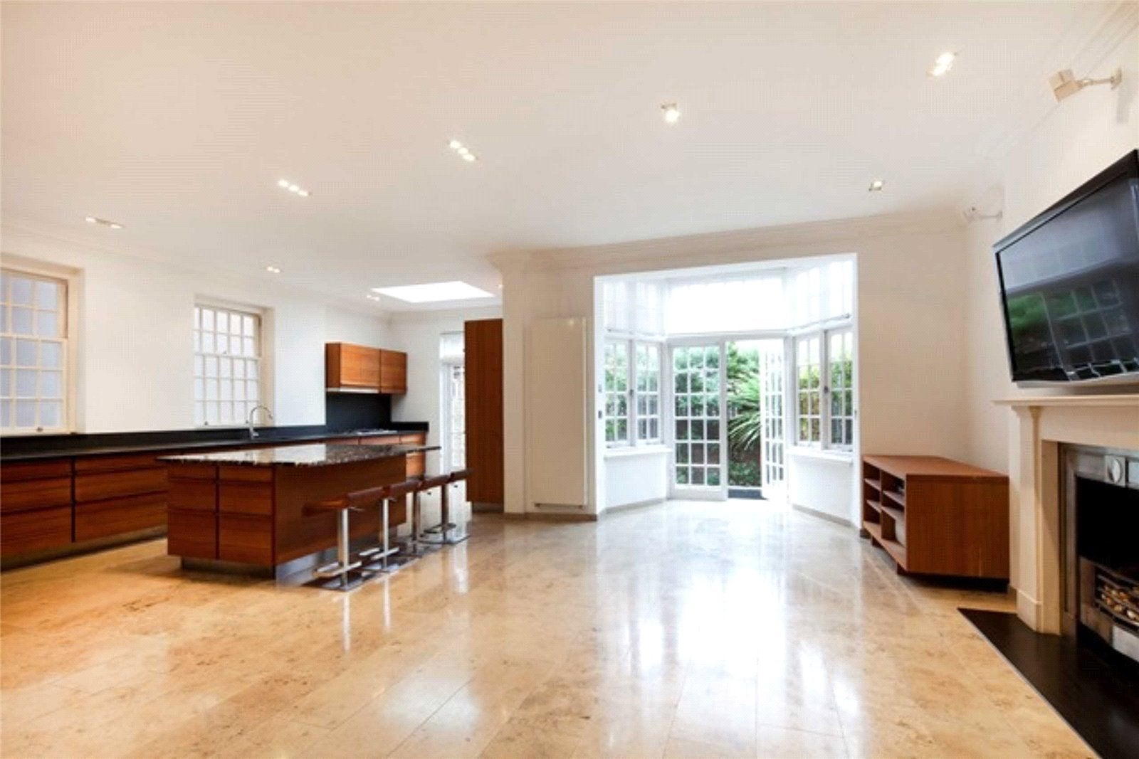 House Hamilton Terrace in City of Westminster