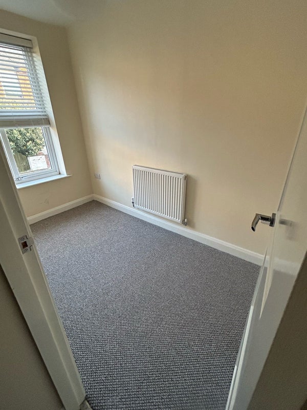 Room Newbreak Street in Oldham