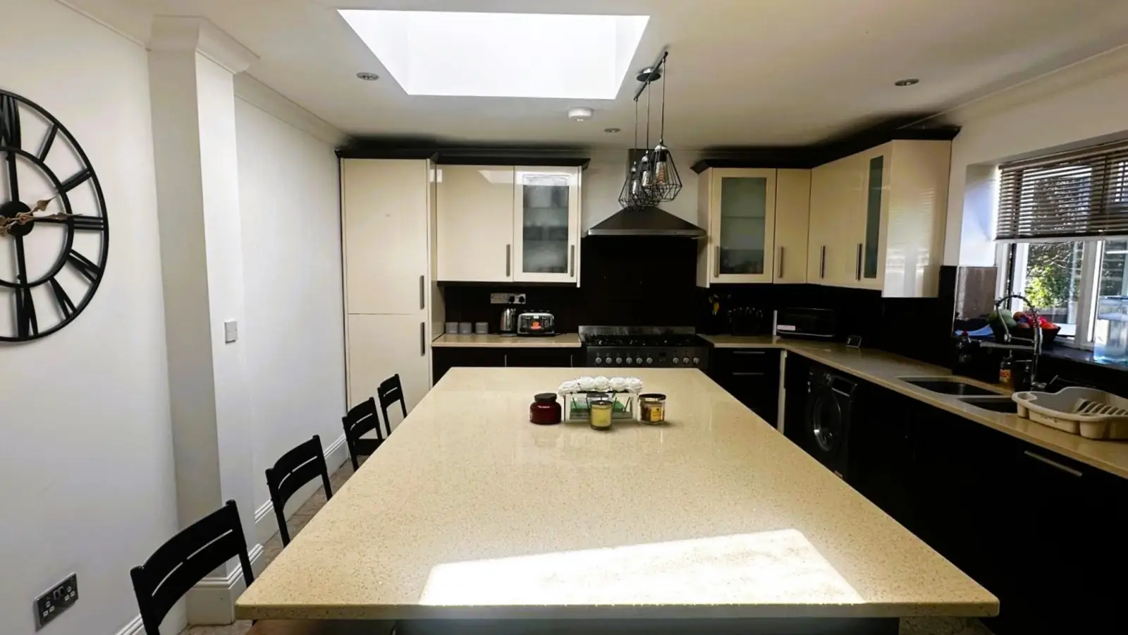 Flat Wesley Avenue in Greater London