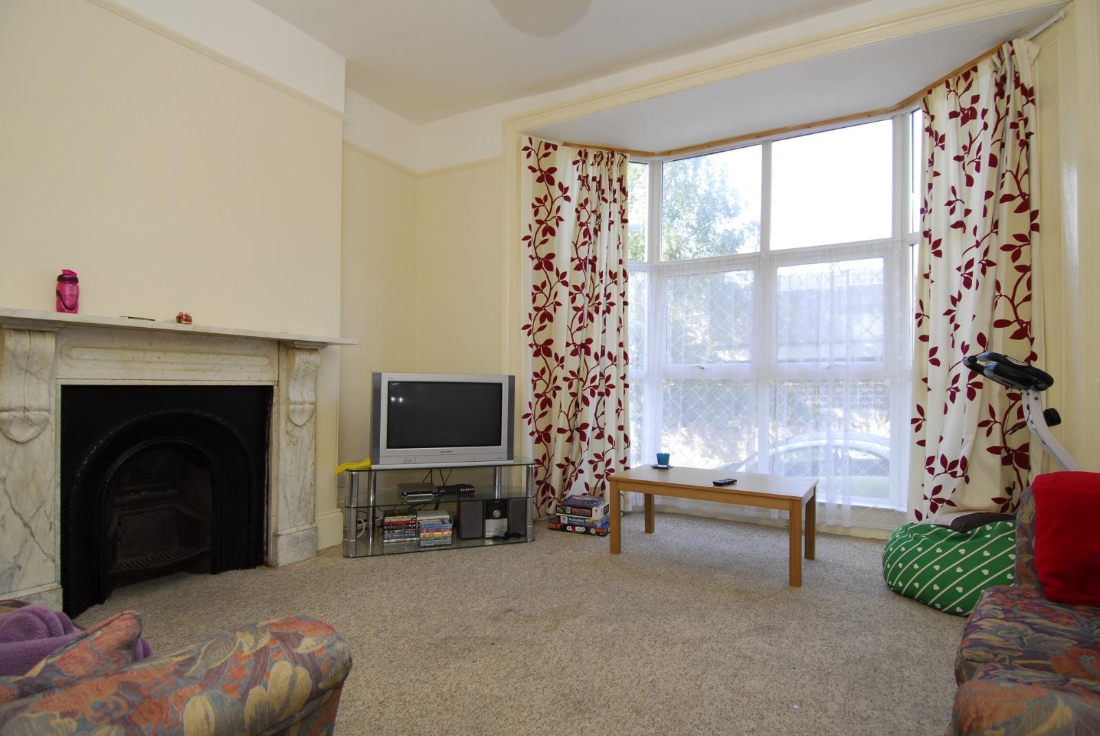 Flat Napier Terrace in Plymouth