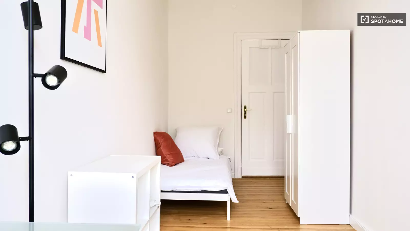 Wohnung Antwerpener Straße in Berlin