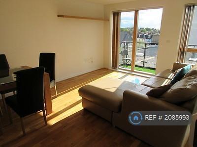 Flat Durnsford Road in Greater London
