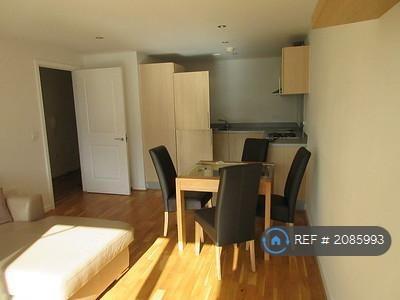 Flat Durnsford Road in Greater London