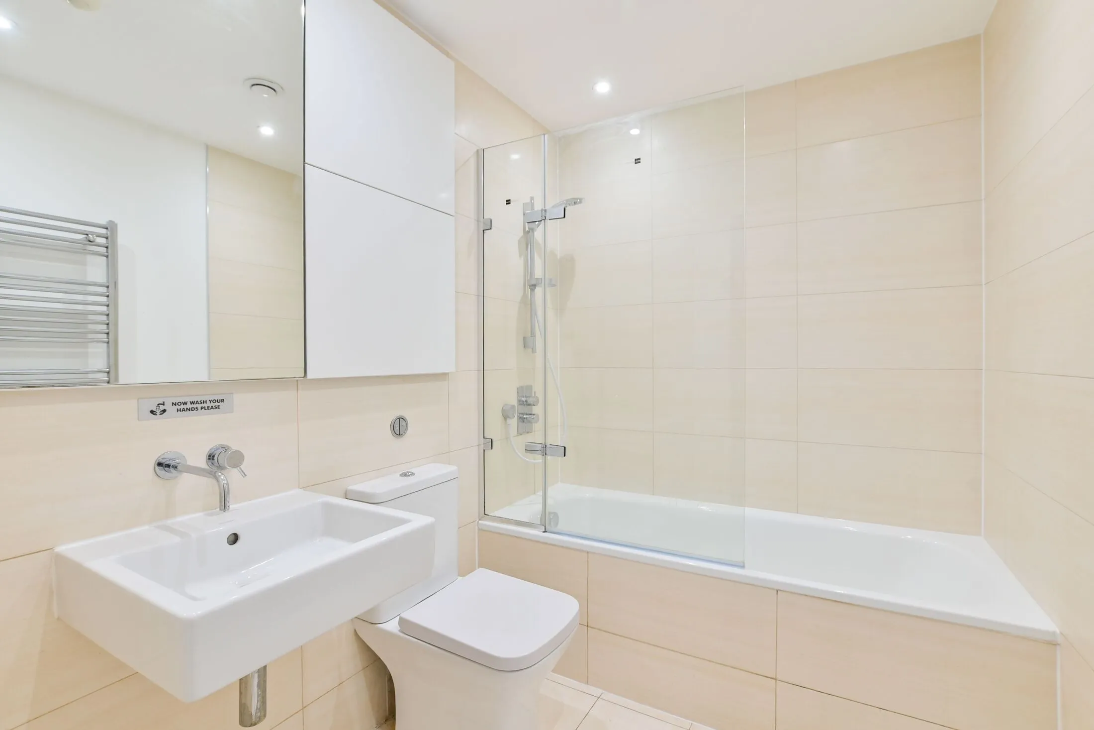 Flat Wembley Central Square in Greater London