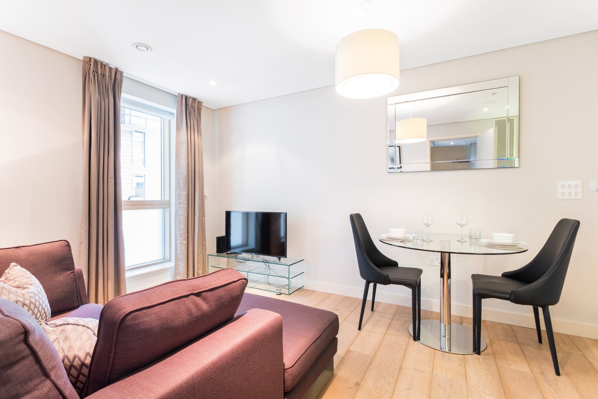 Flat Merchant Square in City of Westminster