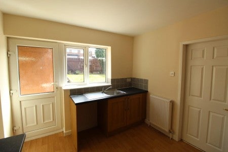 House Thackeray Walk in Wakefield