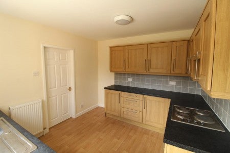House Thackeray Walk in Wakefield