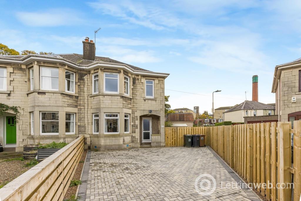 House Rosslyn Terrace in City of Edinburgh