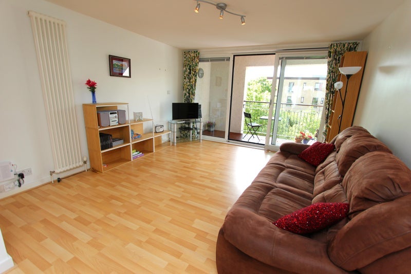 Room East Pilton Farm Rigg in City of Edinburgh