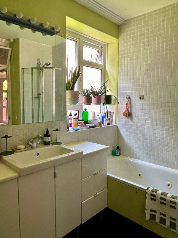 Room Brighton Terrace in Greater London