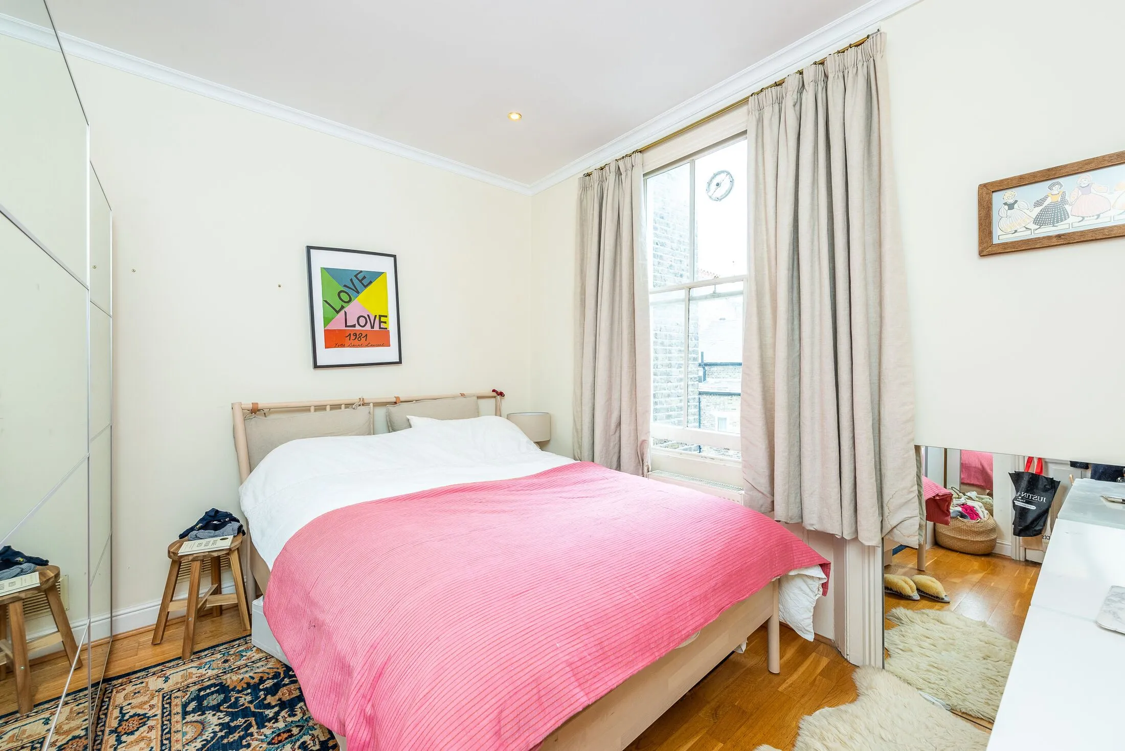 Flat Belgrave Road in City of Westminster