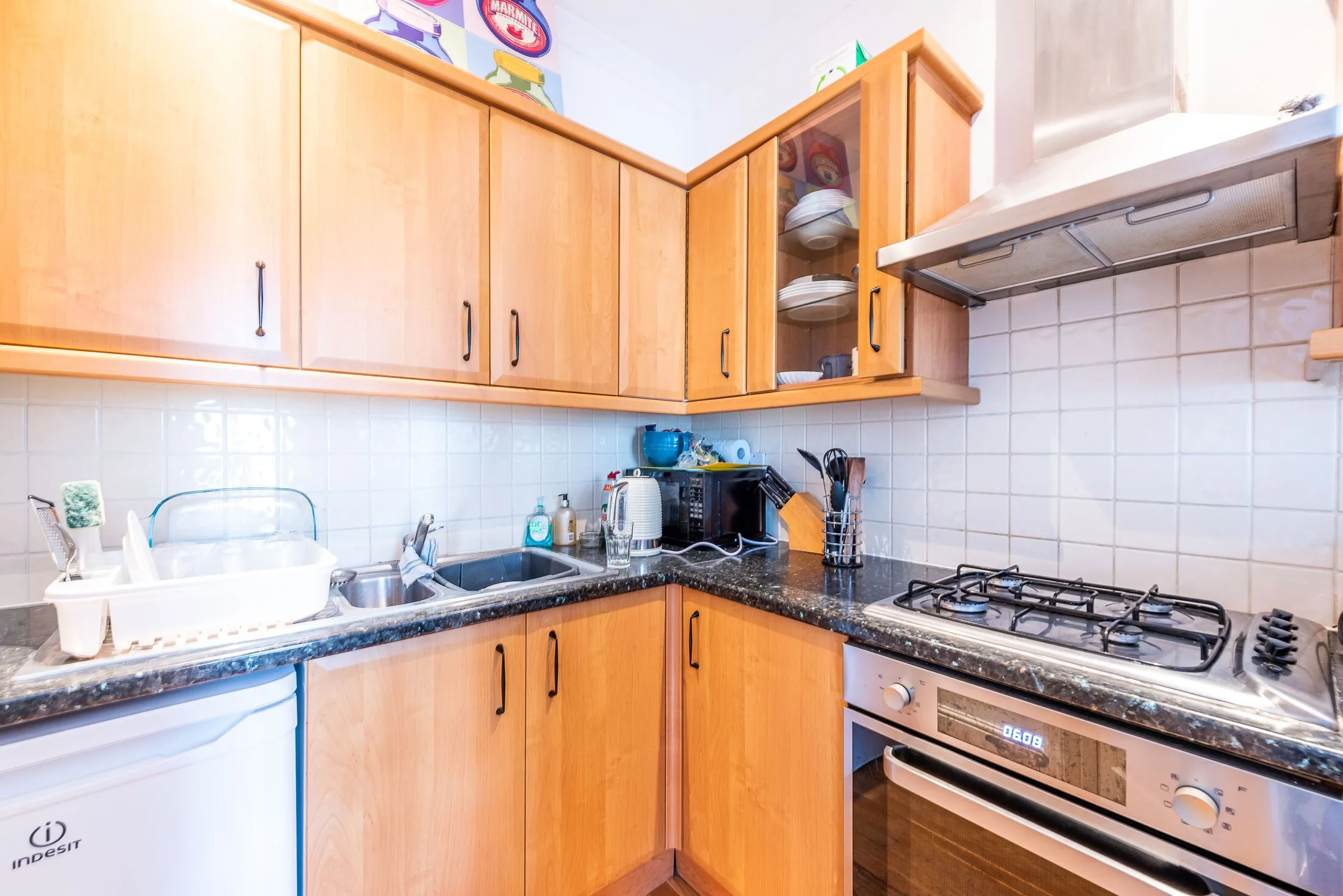 Flat Belgrave Road in City of Westminster