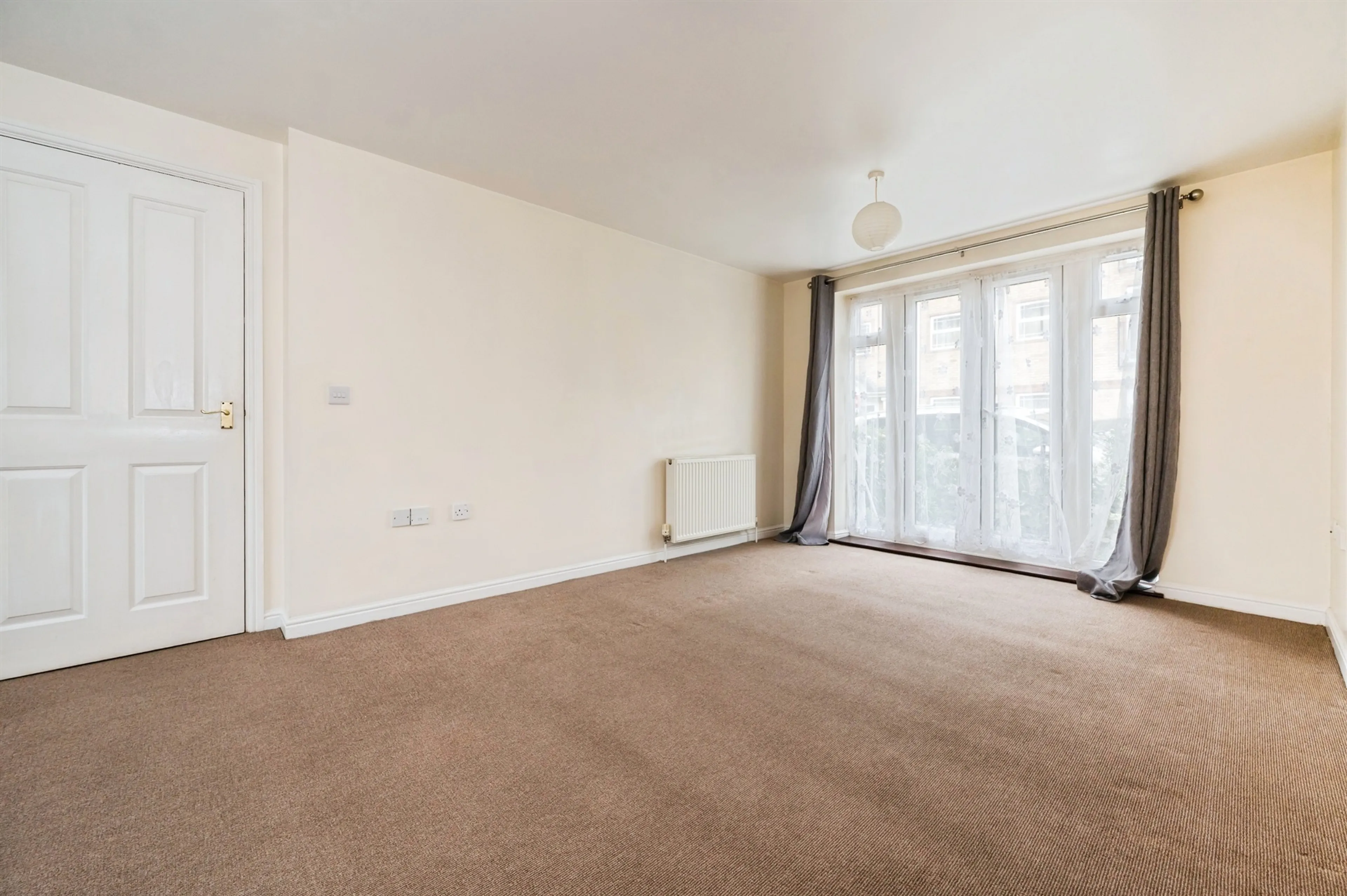 Flat Drum Road in Eastleigh