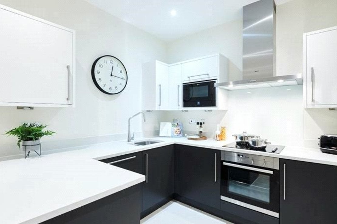 Flat Rainville Road in Greater London