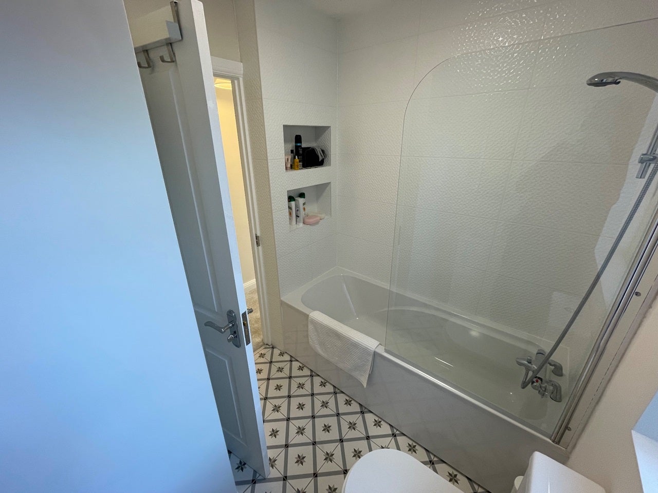 Room Stork Road in Greater London