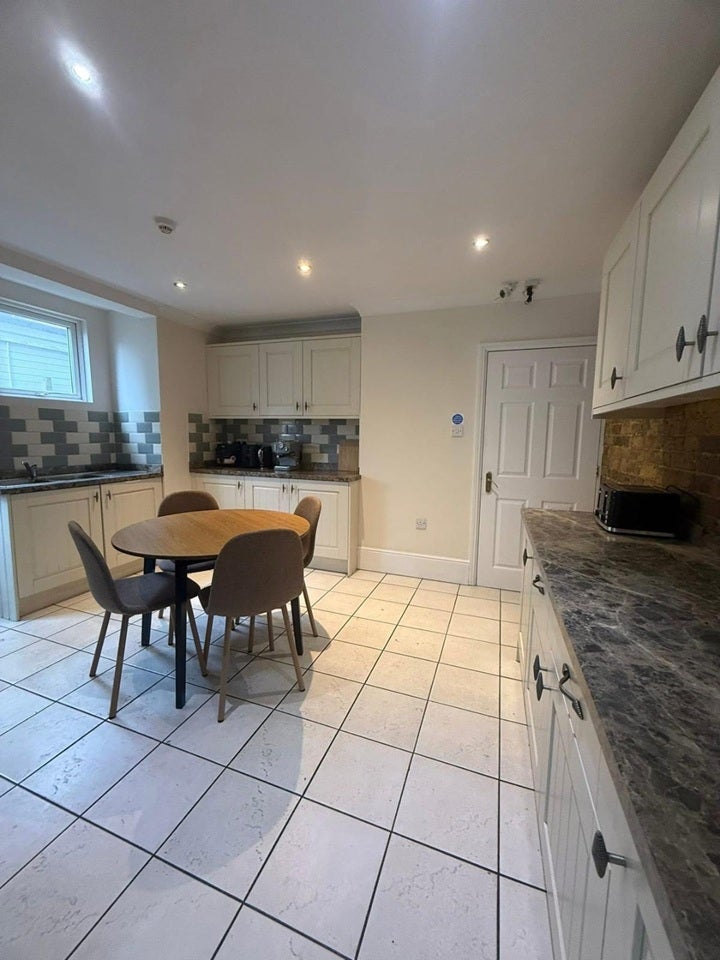 Room Lyndhurst Avenue in Thanet