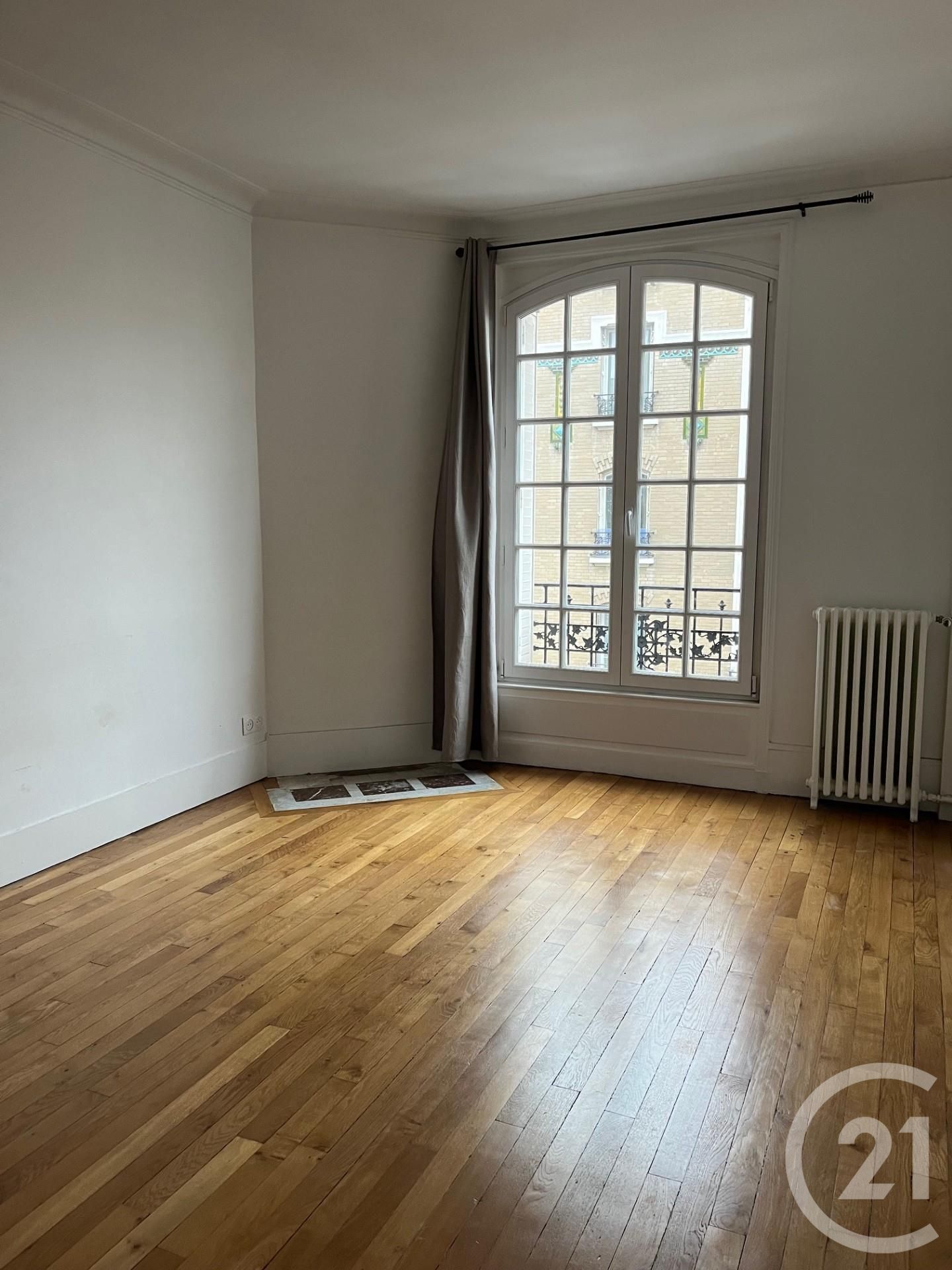 Appartement Place de la Gare de La Varenne à Saint-Maur-des-Fossés
