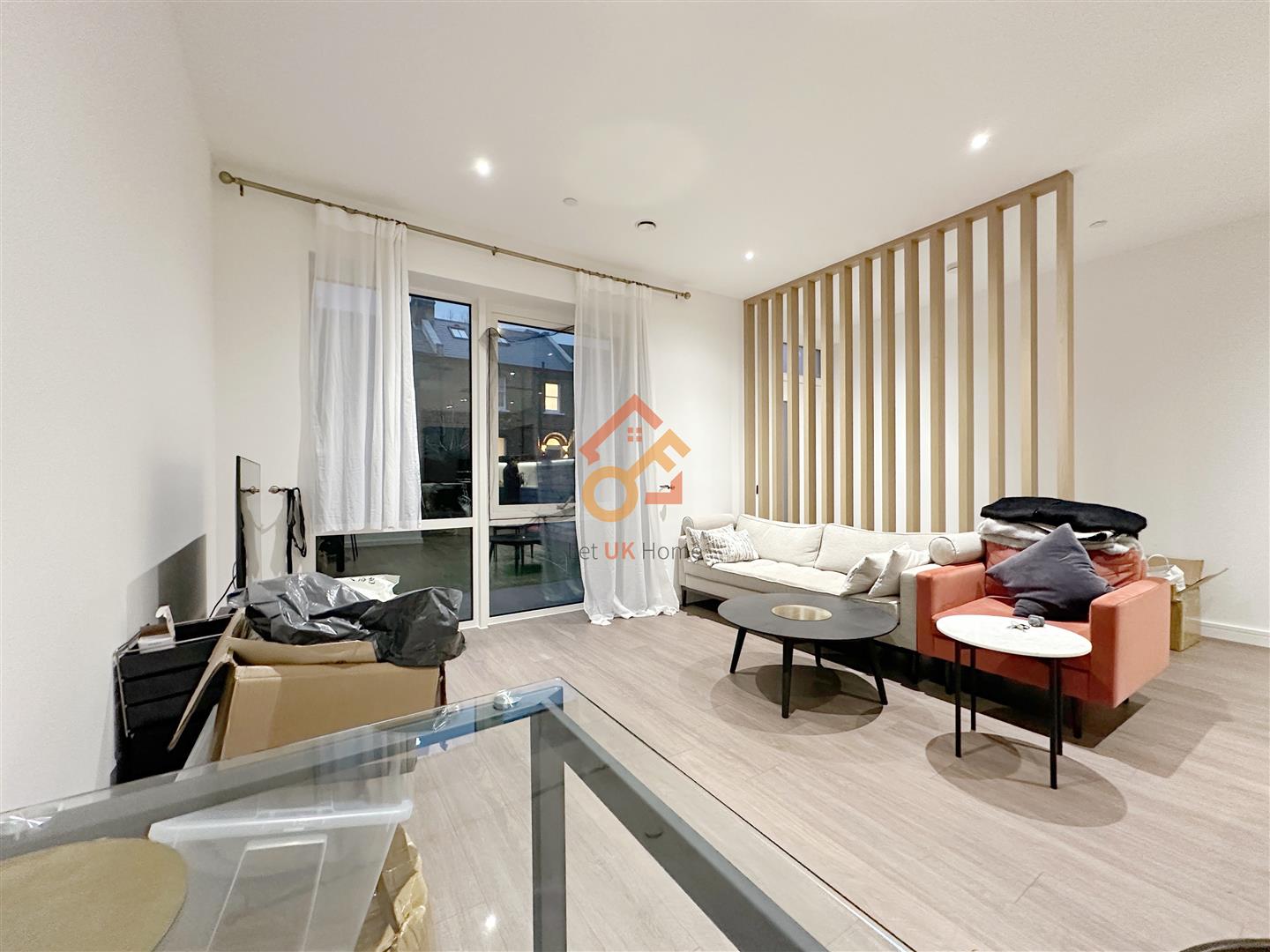 Flat Leamore Street in Greater London