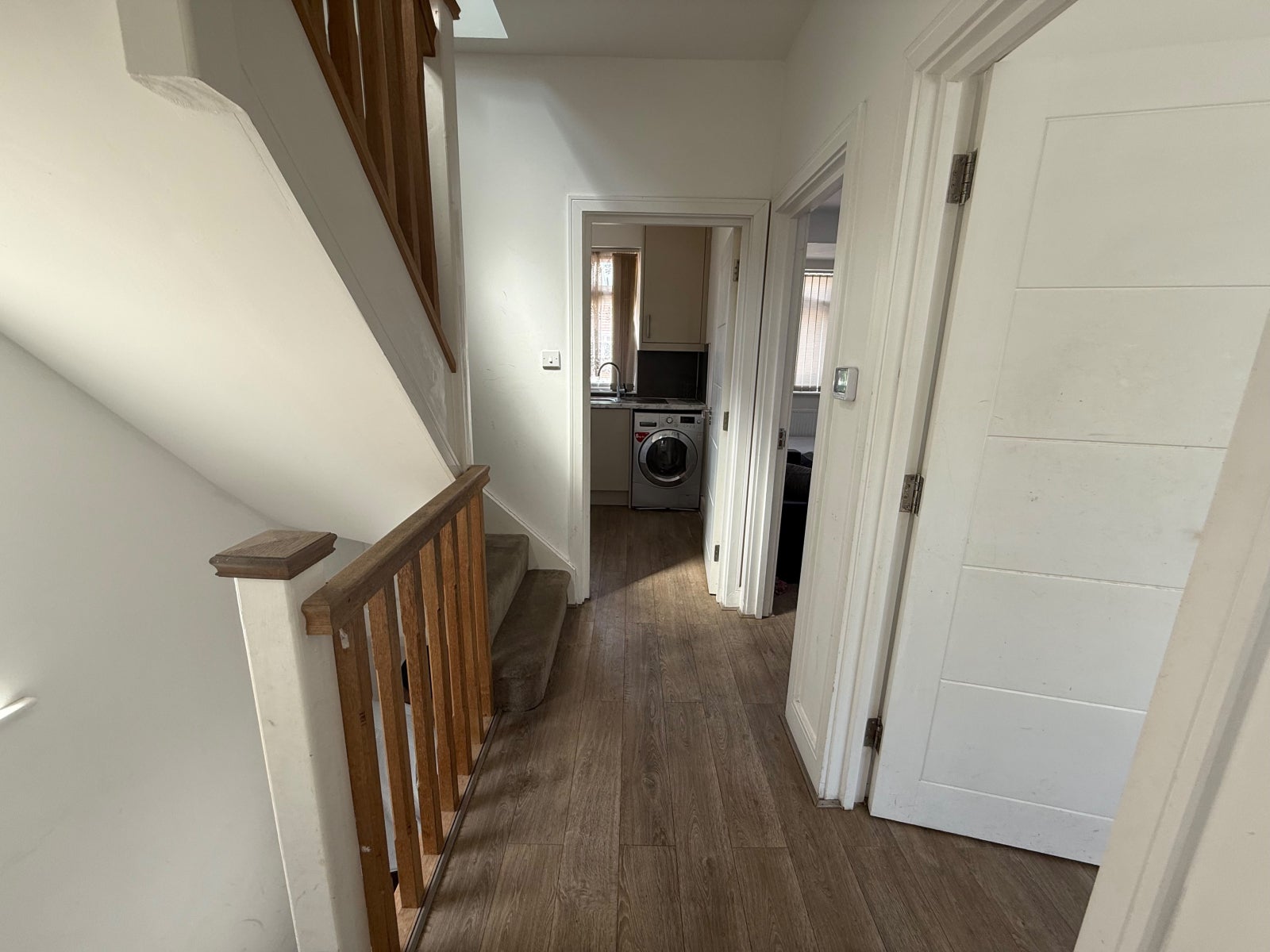 Flat Greenland Crescent in Greater London