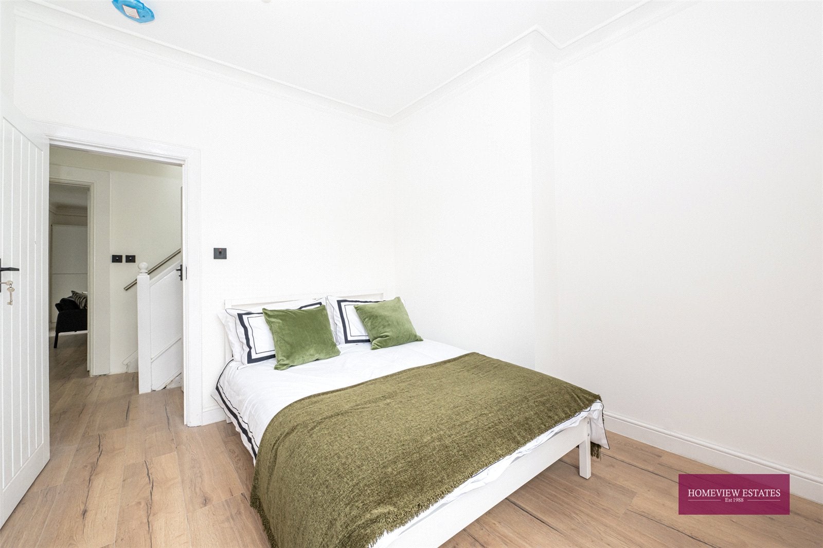 Flat Kilburn High Road in Greater London