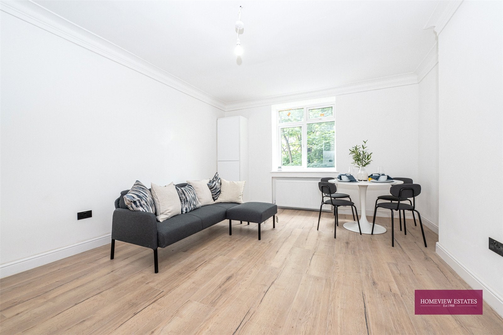 Flat Kilburn High Road in Greater London