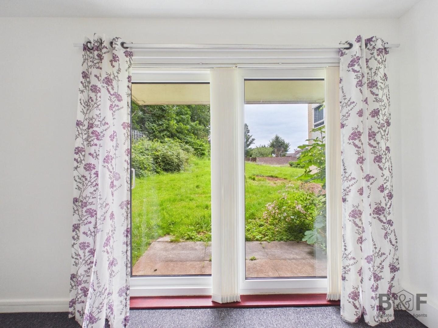 Flat Overnhill Road in Bristol