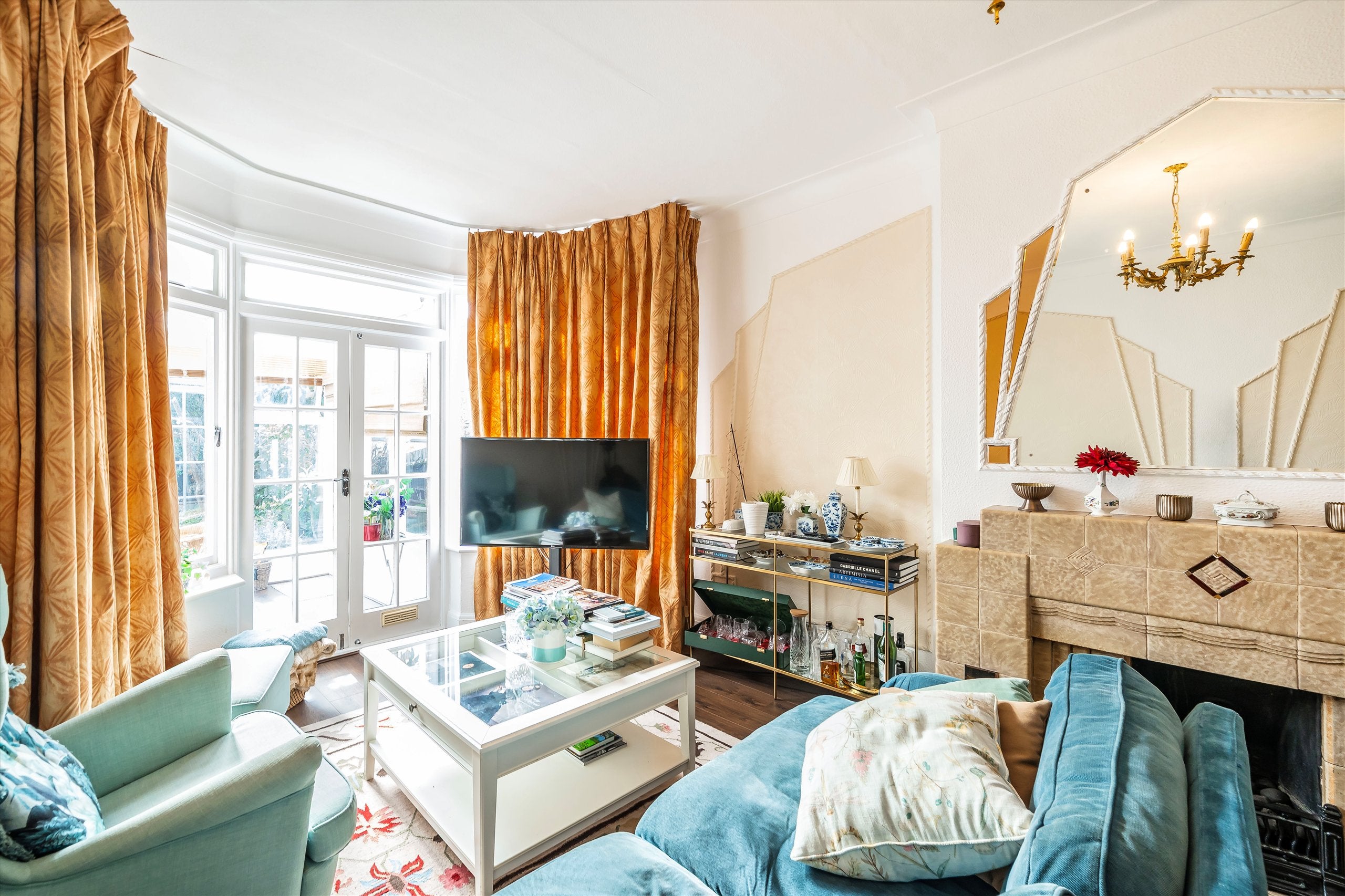 House Trevelyan Gardens in Greater London