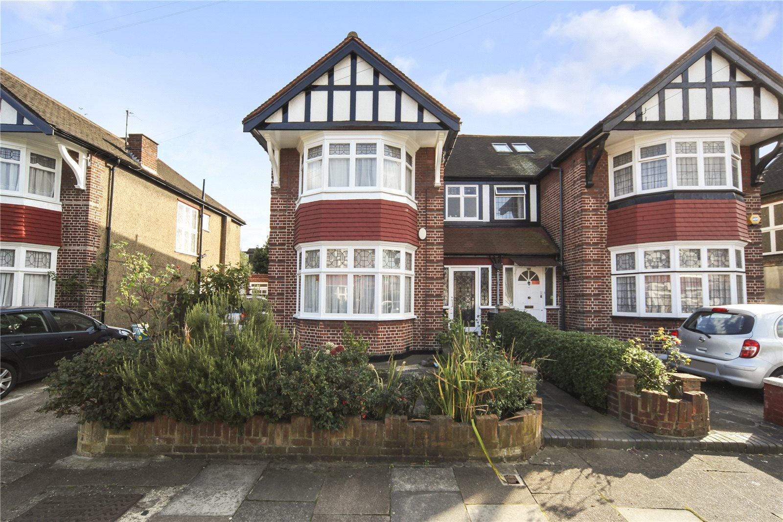 House Trevelyan Gardens in Greater London