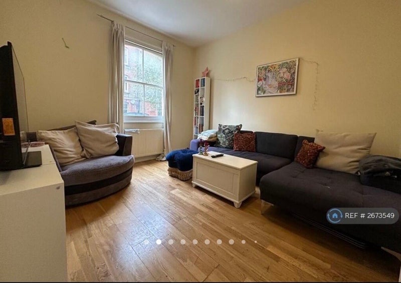Room Rhoda Street in Greater London