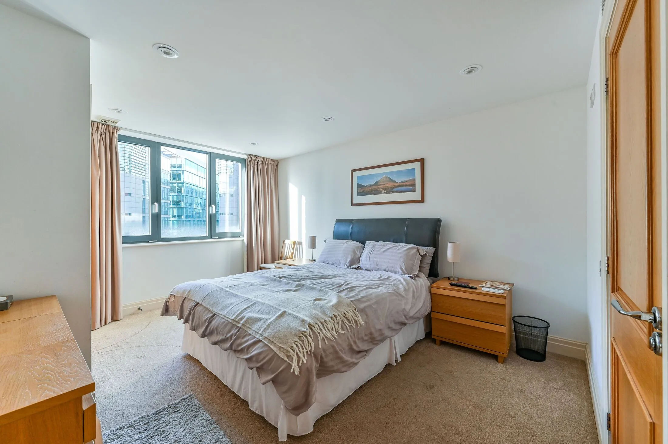Flat Sheldon Square in City of Westminster