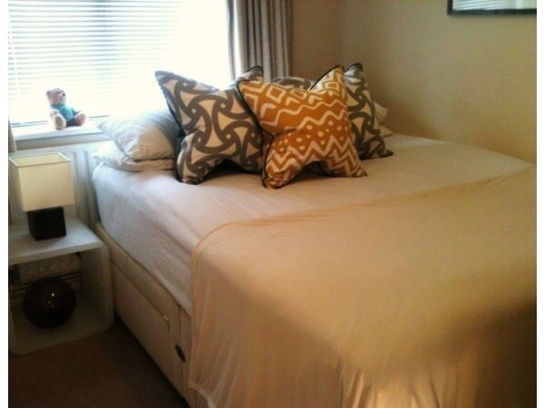 Room Crescent Lane in Greater London
