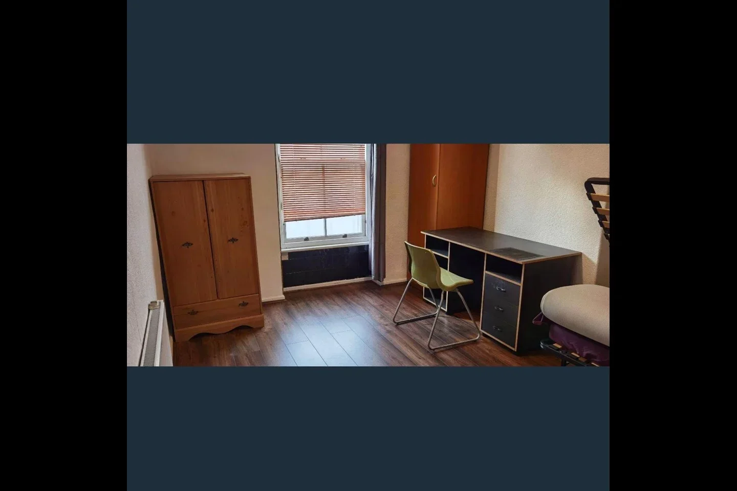 Room Emlyn Street in Newport