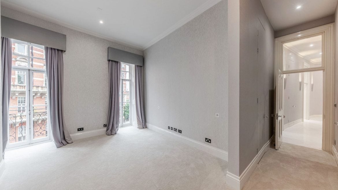 Flat Kensington Gore in City of Westminster