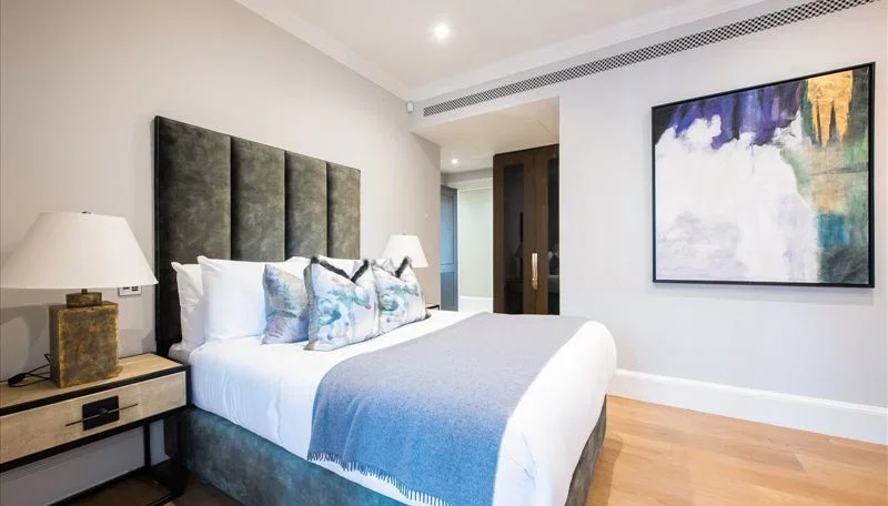 Flat Duke Street in City of Westminster