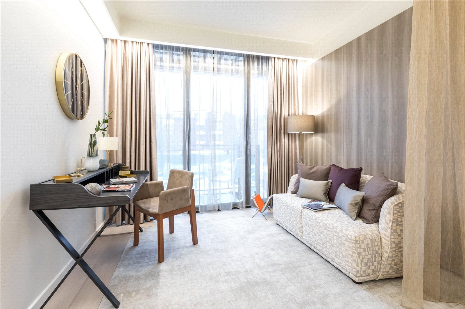 Flat Finchley Road in Greater London