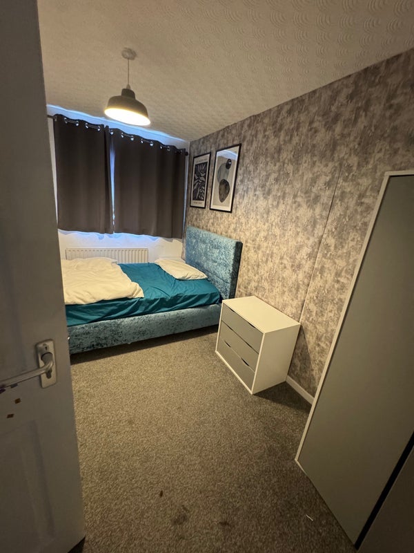 Room Hamilton Drive in Sandwell