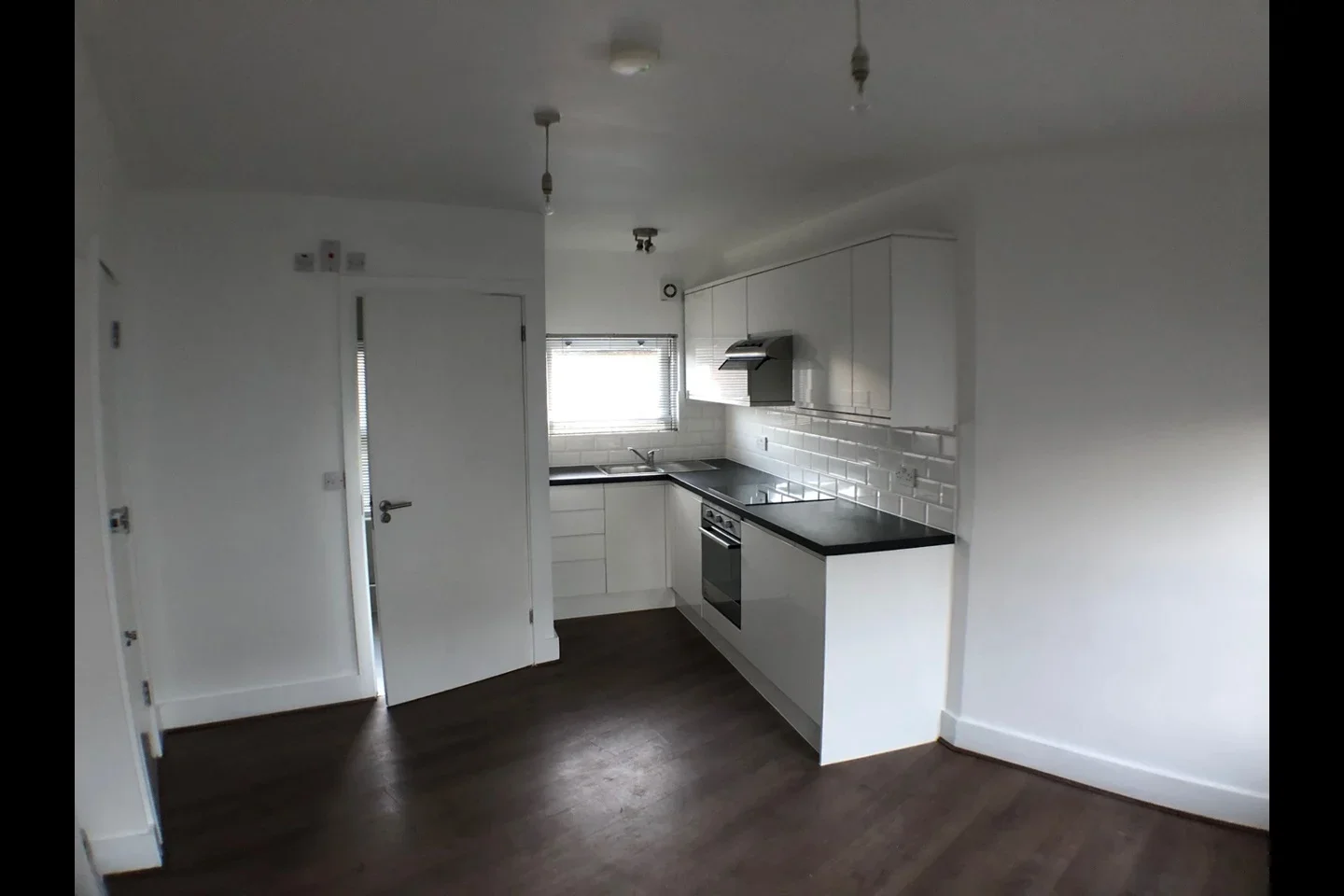 Flat Devonshire Road in Greater London
