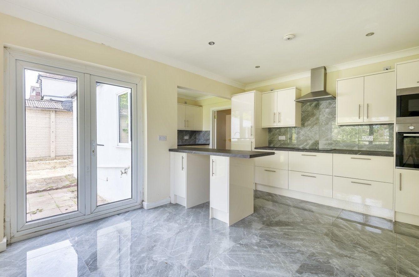 House Ridgeway Crescent in Greater London